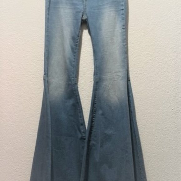 Free People Float on Flare Jeans - Picture 3 of 7